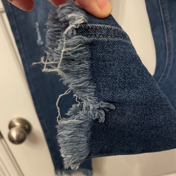 Vintage Almost Famous Woman’s Jeans - Picture 7 of 11